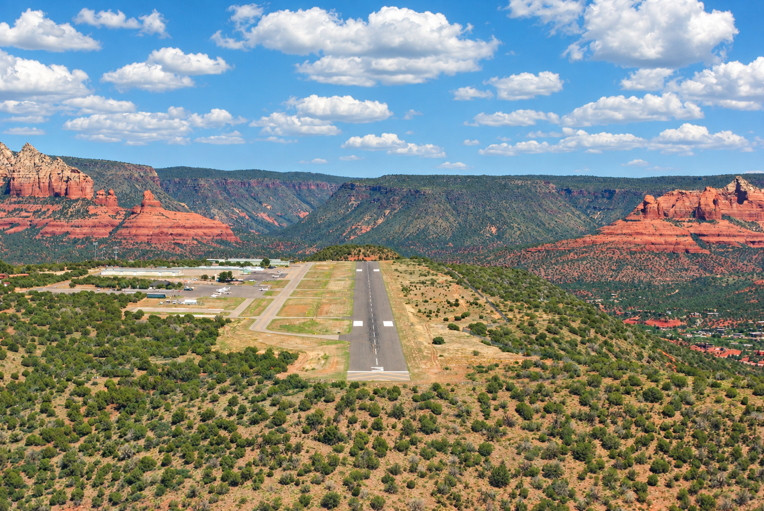 Archival Sedona Airport approach photograph
